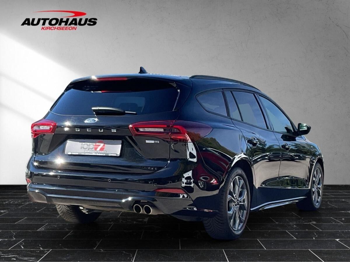 Ford Focus Turnier ST-Line - Gebrauchtwagen - Automatik - AHK abnehmbar -  Kein Wartungspaket möglich-