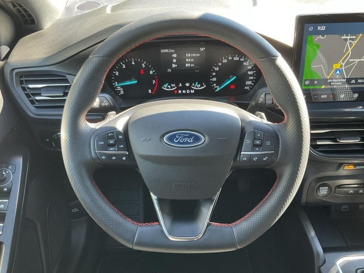 Ford Focus Turnier ST-Line - Gebrauchtwagen - Automatik - AHK abnehmbar -  Kein Wartungspaket möglich-