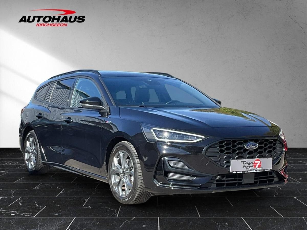 Ford Focus Turnier ST-Line - Gebrauchtwagen - Automatik - AHK abnehmbar -  Kein Wartungspaket möglich-