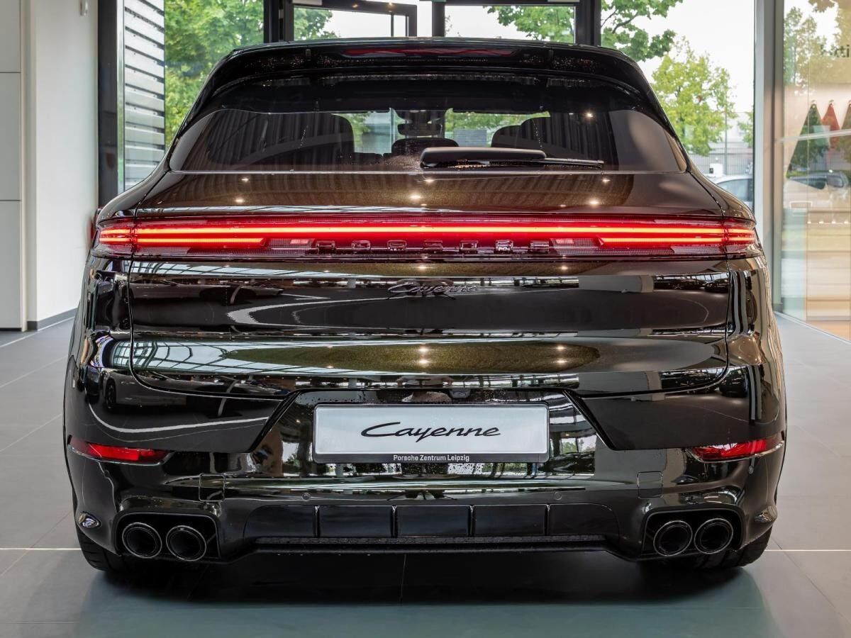 Porsche Cayenne E-Hybrid PTS dunkelolivemetallic*Head-Up Display*22 Zoll*Luftfederung*Panoramadach*Sportabgasanlage