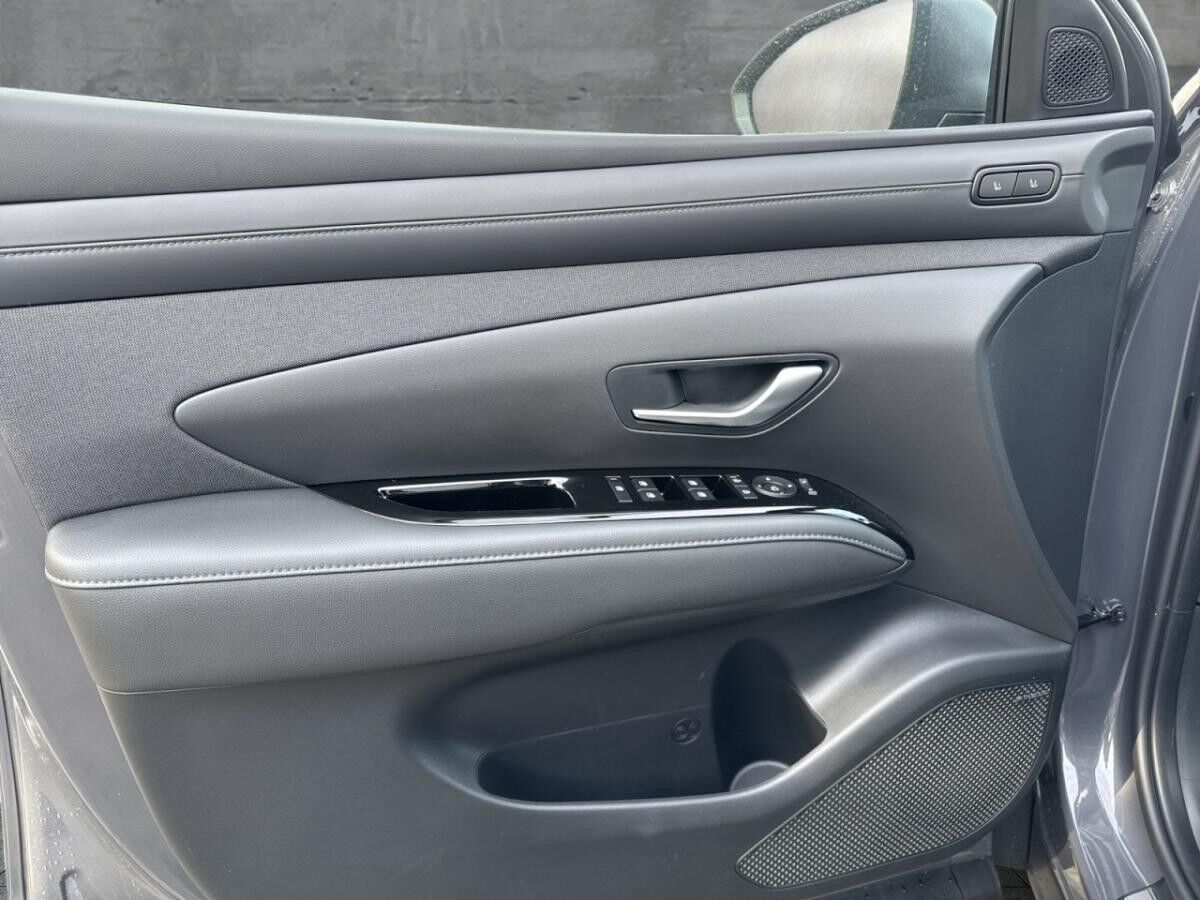 Hyundai TUCSON Tucson FL PHEV 1.6 T-GDI 6-AT 2WD PRIME Hyundai TUCSON Tucson FL PHEV 1.6 T-GDI 6-AT 2WD PRIME