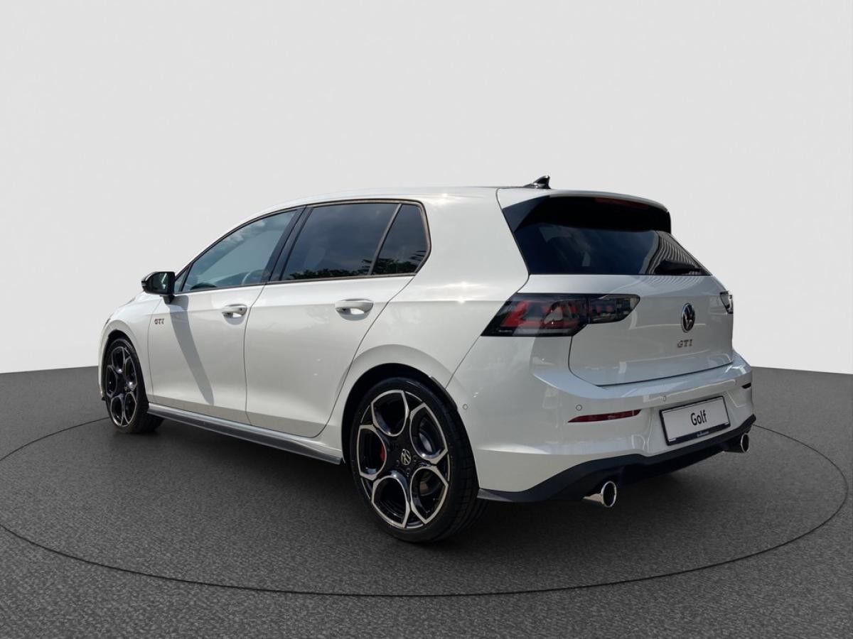Volkswagen Golf GTI 2,0 l TSI *Tageszulassung - sofort verfügbar*