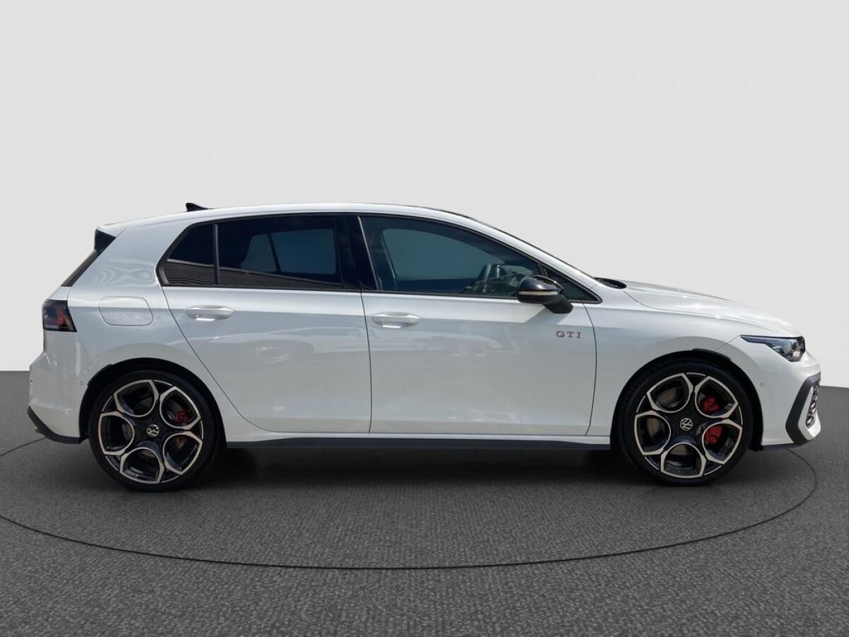 Volkswagen Golf GTI 2,0 l TSI *Tageszulassung - sofort verfügbar*