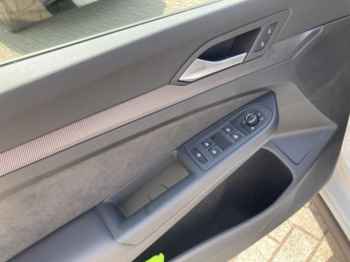 Volkswagen Golf GTI 2,0 l TSI *Tageszulassung - sofort verfügbar*