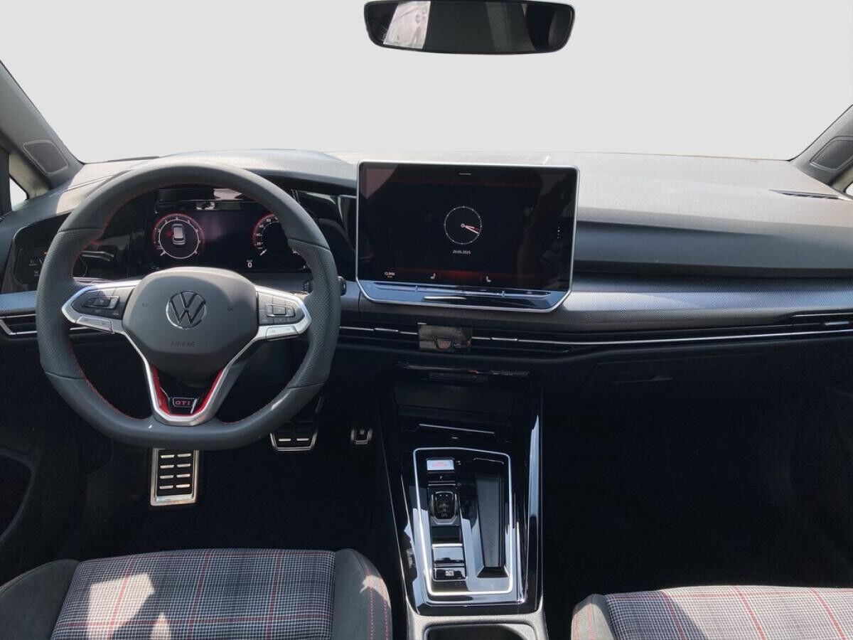 Volkswagen Golf GTI 2,0 l TSI *Tageszulassung - sofort verfügbar*