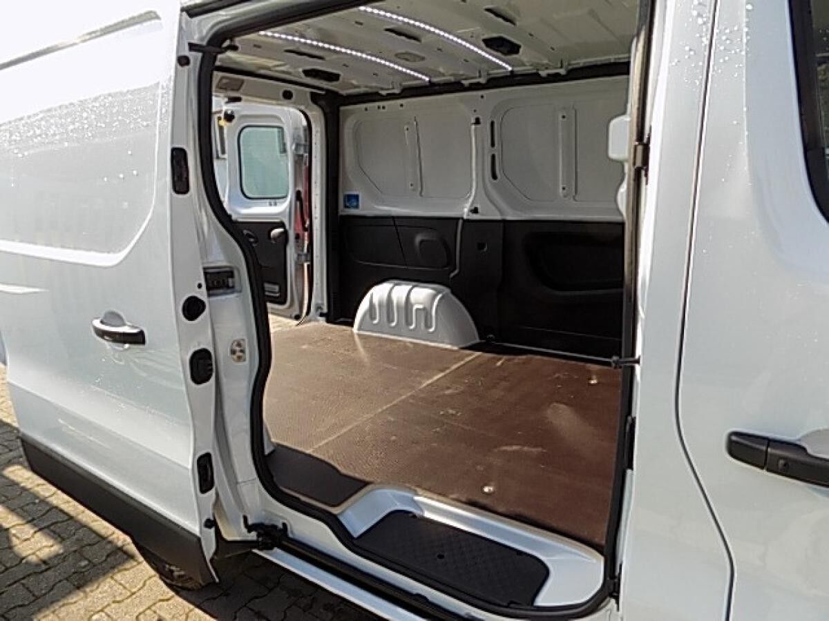 Nissan Primastar X82 Kasten N-Connecta L1H1 3,0t dCi M