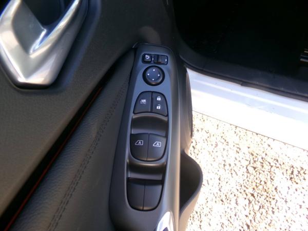 Nissan Juke JUKE N-Connecta 1.0 DIG-T 7DCT Klima