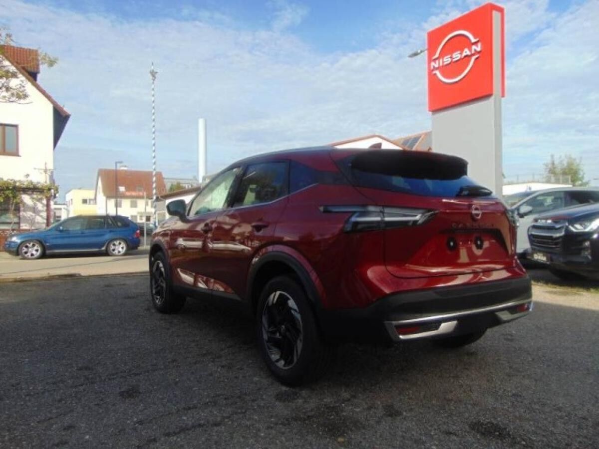 Nissan Qashqai N-Design 1.3 DIG-T AT PGD Komfort