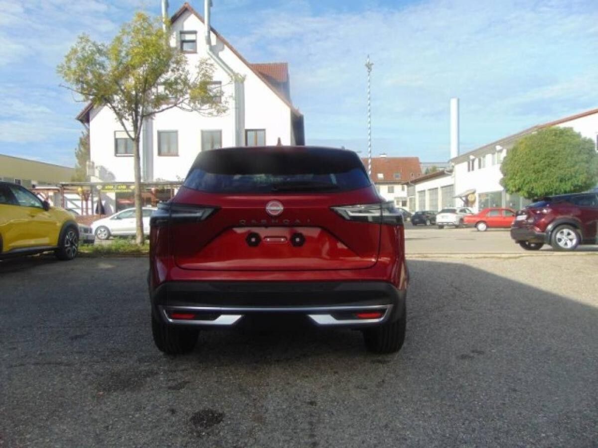 Nissan Qashqai N-Design 1.3 DIG-T AT PGD Komfort