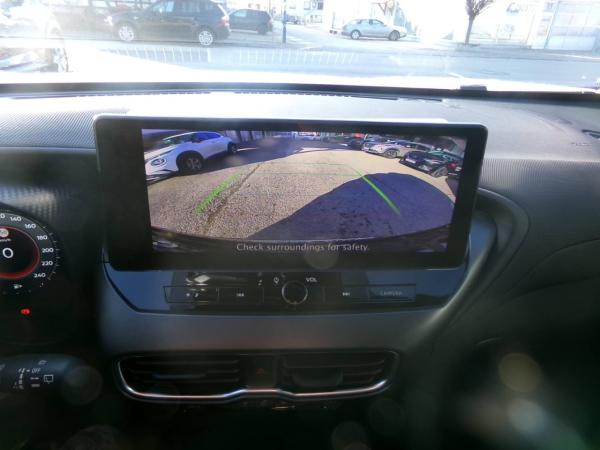 Nissan Juke JUKE N-Connecta 1.0 DIG-T 7DCT Klima