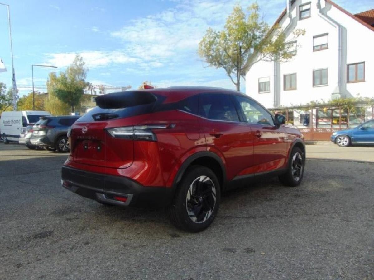 Nissan Qashqai N-Design 1.3 DIG-T AT PGD Komfort