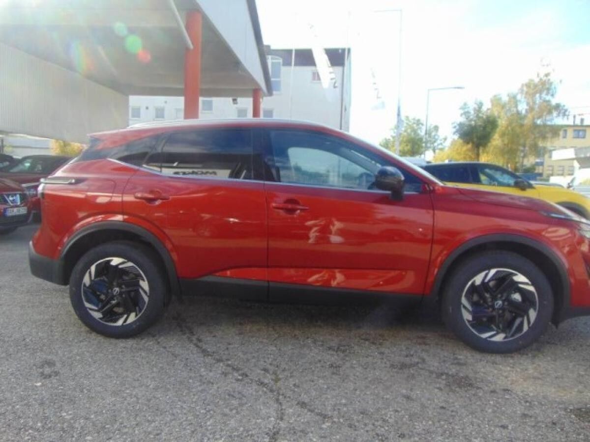 Nissan Qashqai N-Design 1.3 DIG-T AT PGD Komfort