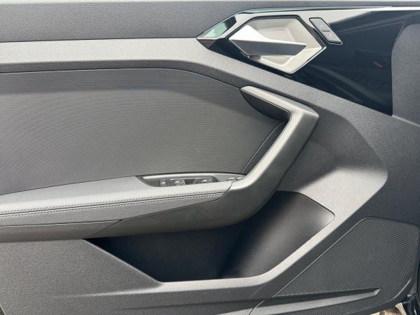 Audi A1 Sportback 25 TFSI S tronic LED, Sportsitze