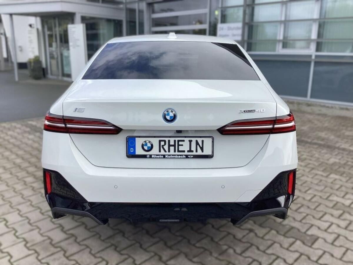 BMW i5 xDrive40 Lim. M-SPORT 0,25% Versteuerung und +25% NACHLASS -SCHNELL SEIN!!!!