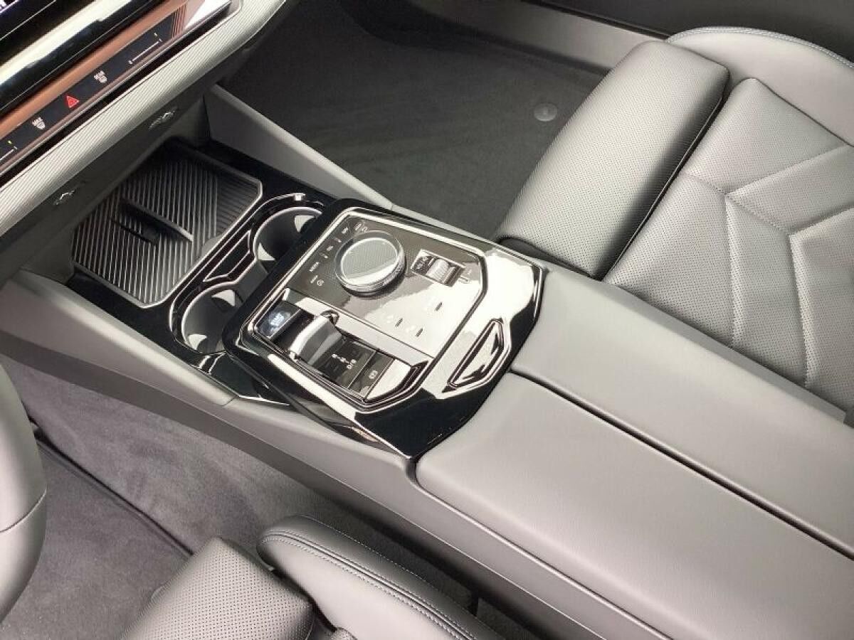 BMW i5 xDrive40 Lim. M-SPORT 0,25% Versteuerung und +25% NACHLASS -SCHNELL SEIN!!!!