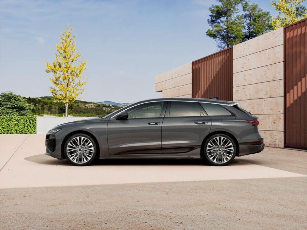 Audi A6 e-tron Avant  e-tron performance   270 kW TECH + AHK + 21 ZOLL