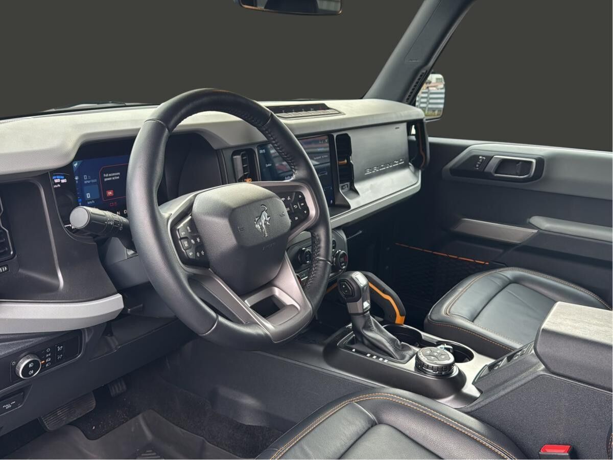 Ford Bronco Badlands + Heckzelt + B&O + Diff Sperre