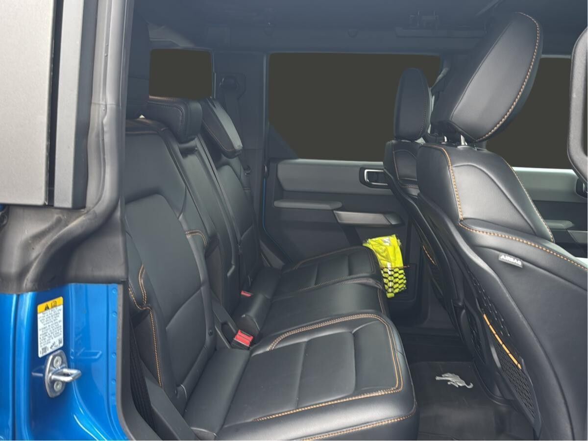 Ford Bronco Badlands + Heckzelt + B&O + Diff Sperre