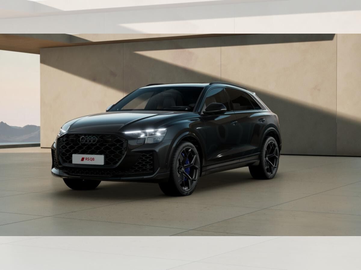 Audi RS Q8 SUV performance