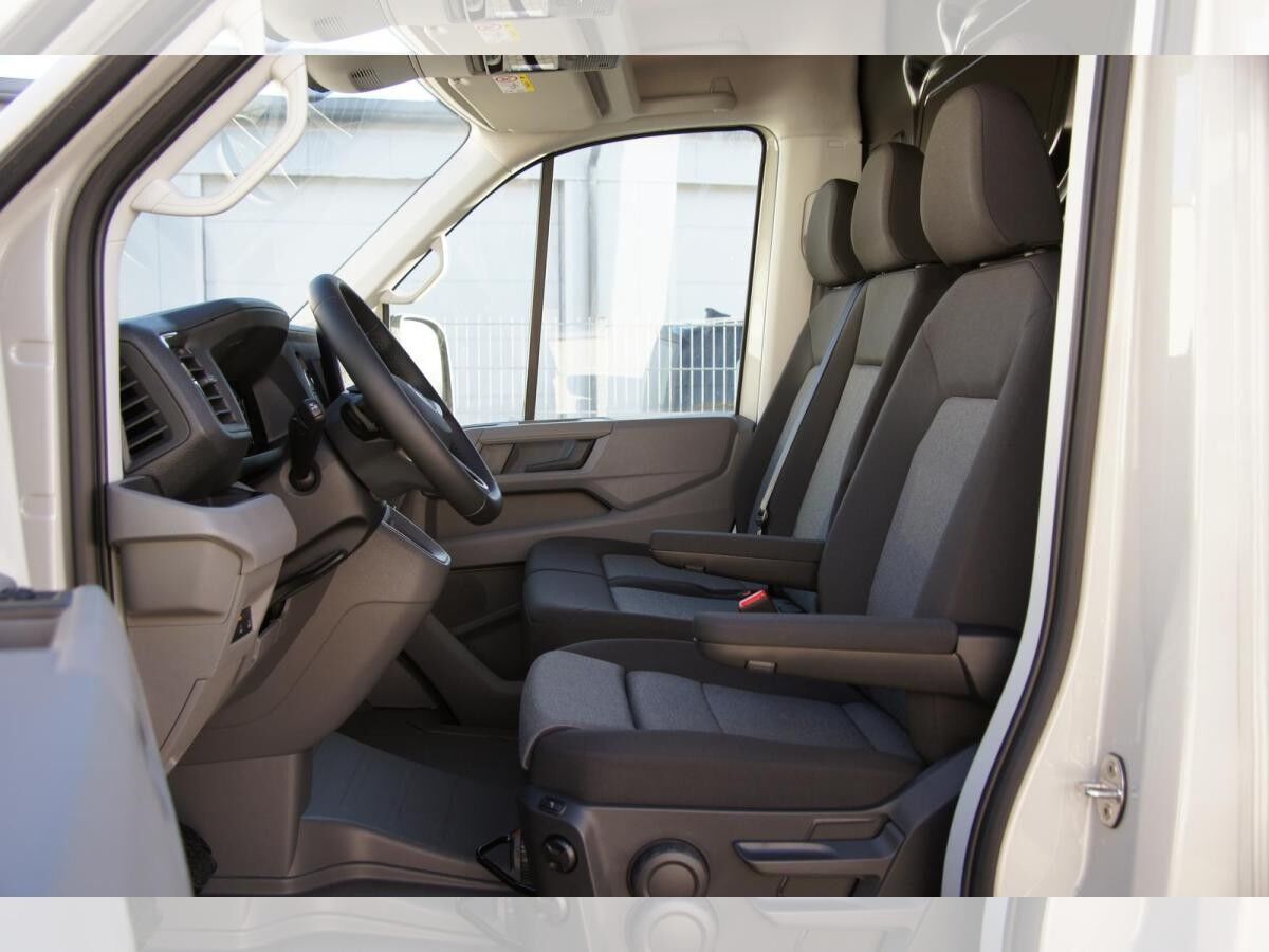 Volkswagen Crafter 35 Kasten lang Hochdach L4H3 LED ACC AHK