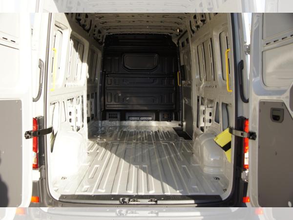 Volkswagen Crafter 35 Kasten lang Hochdach L4H3 LED ACC AHK