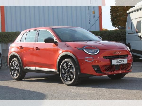 Fiat 600 🔥Hybrid Icon 1.2 T3 81 kW (110 PS) 🔥❗️sofort verfügbar❗️