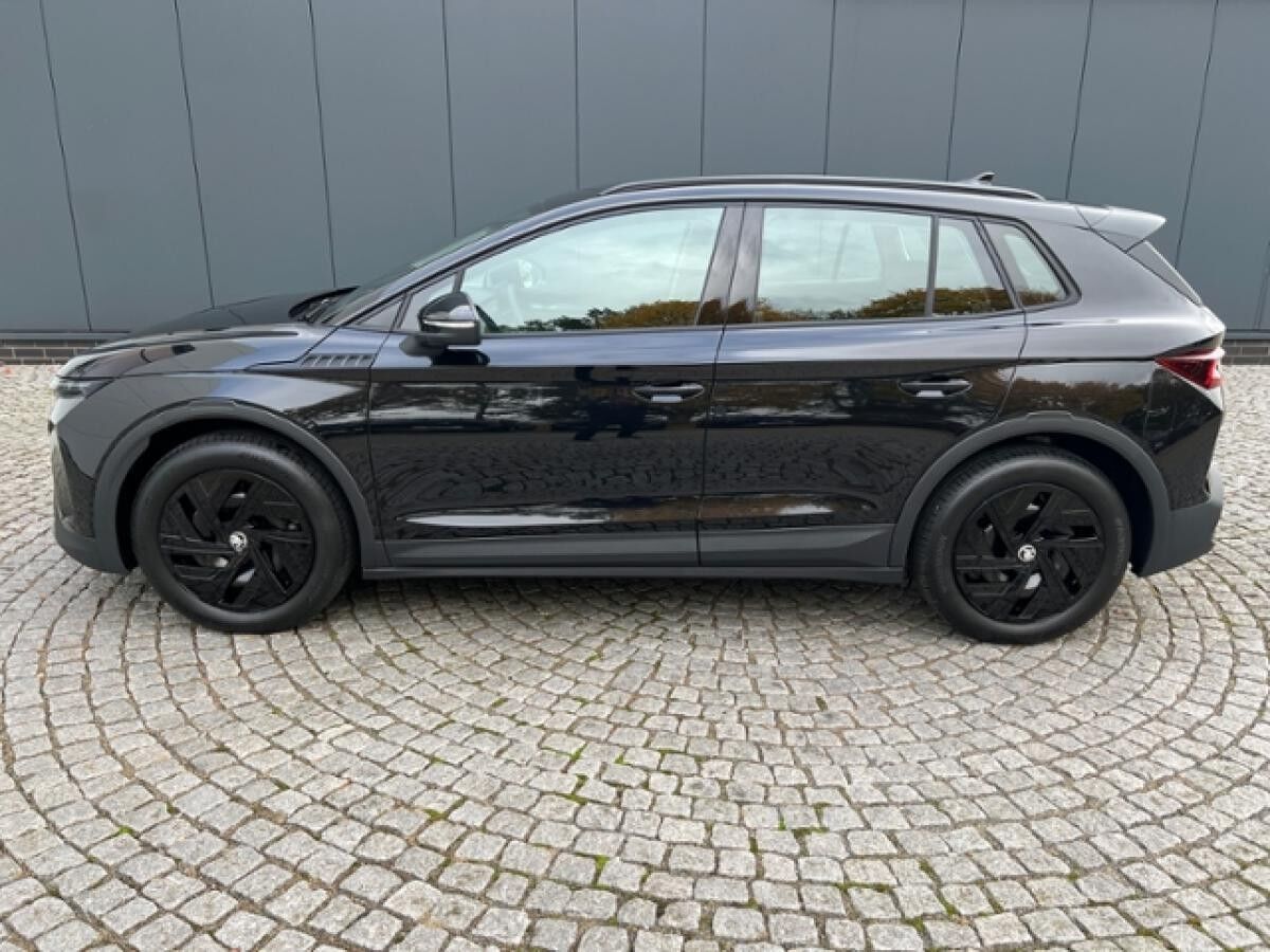 Skoda Elroq 50 Tour *Rückfahrkamera, Chrom-Paket*