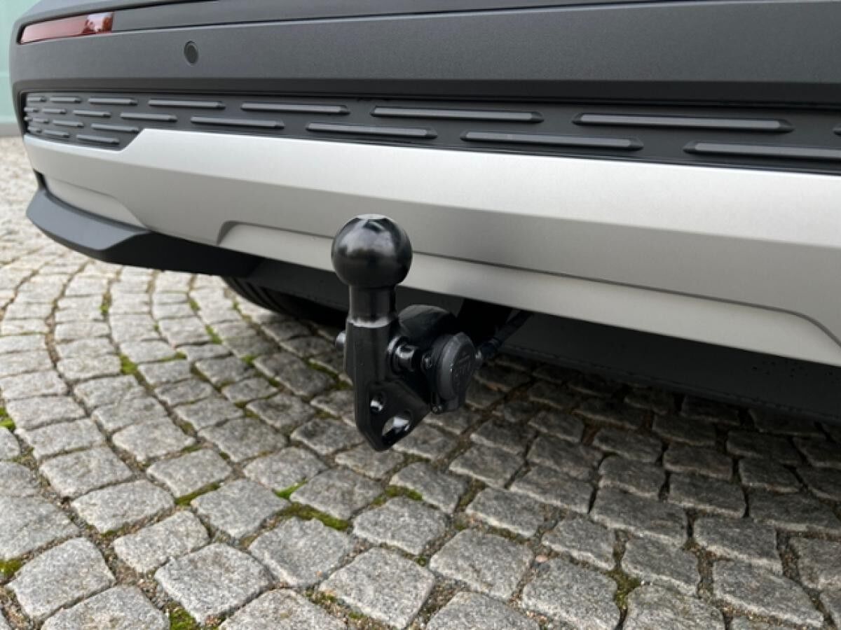 Skoda Elroq 50 Tour *Rückfahrkamera, Chrom-Paket*