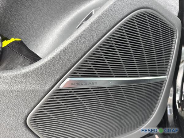 Audi Q8 TDI Pano 23 B&O HUD S line STHZ Matrix AHK