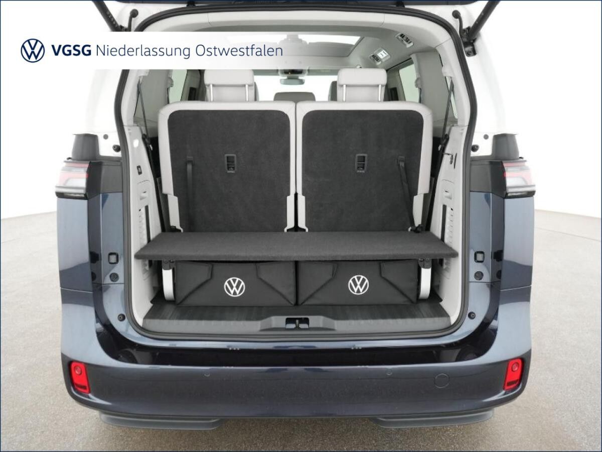 Volkswagen ID.Buzz ID. Buzz 7-Sitzer AHK Pano easy open ACC Harman