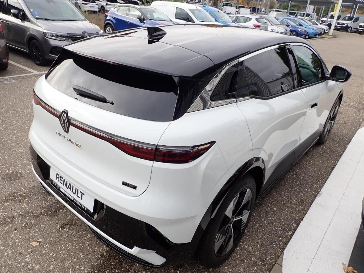Renault Megane E-Tech Techno 220 Comfort Range