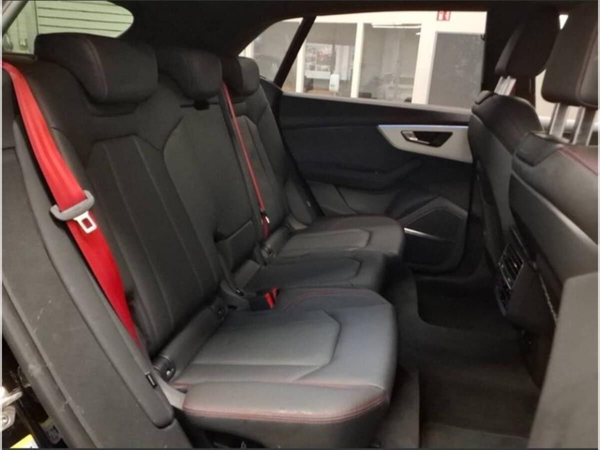 Audi Q8 SUV S line 55 TFSI quattro tiptronic *HUD*AHK