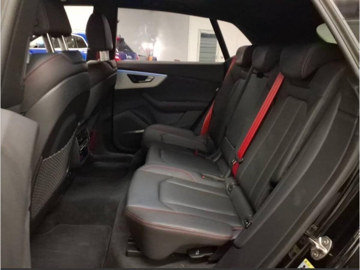 Audi Q8 SUV S line 55 TFSI quattro tiptronic *HUD*AHK