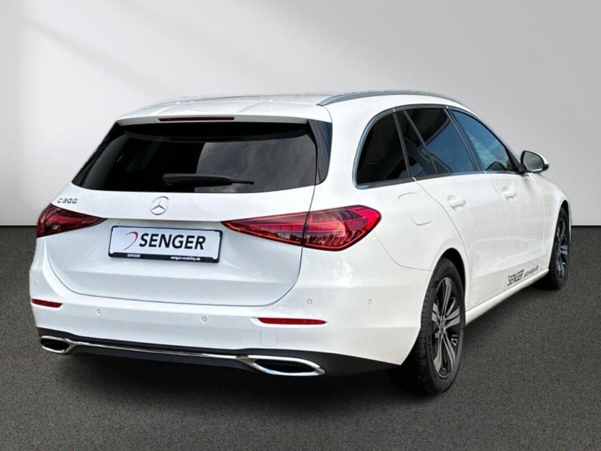 Mercedes-Benz C 200 T Avantgarde Digital-Light AHK Ambiente