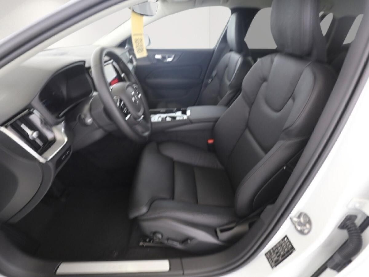 Volvo V60 T6 Plus Dark  Plug-In Hybrid AWD Voll-LED 360°Kamera