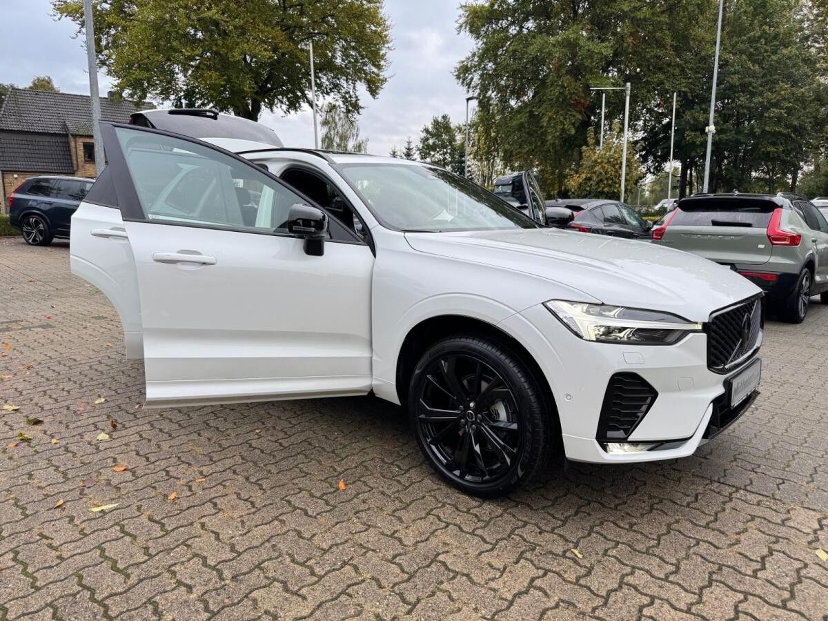 Volvo XC60 B5 AWD ULTRA -BLACK EDITION- Facelift MJ26-