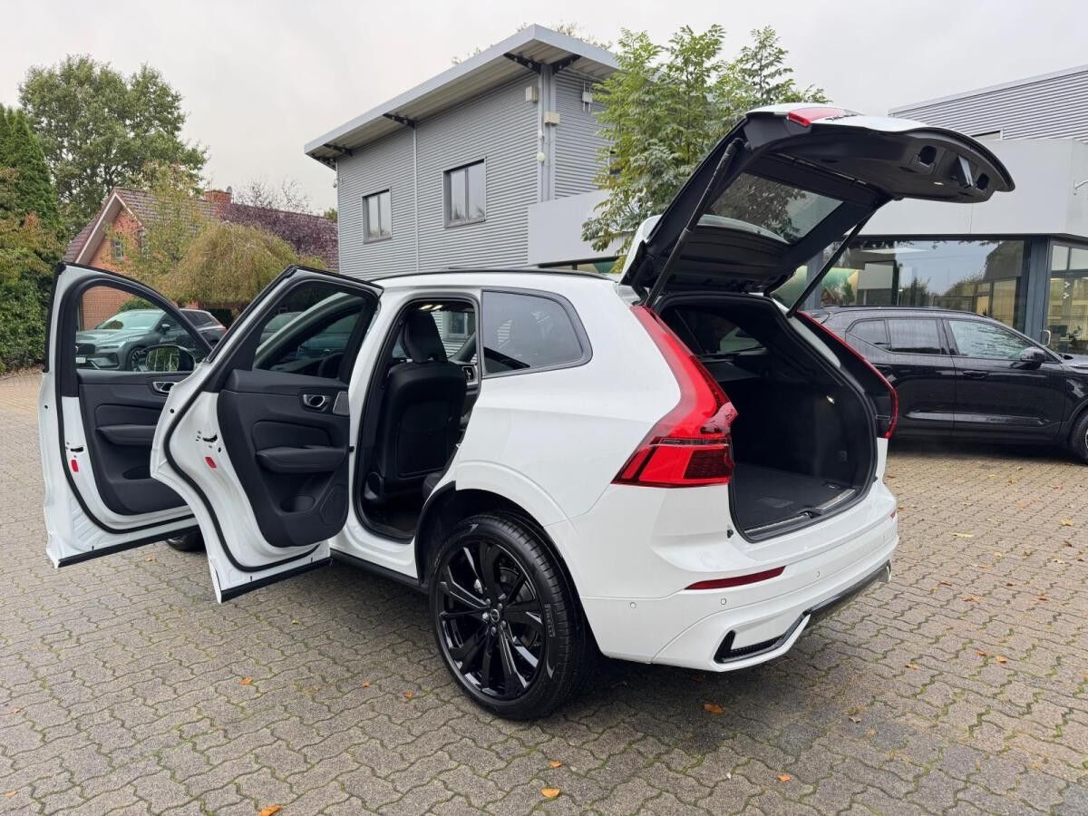 Volvo XC60 B5 AWD ULTRA -BLACK EDITION- Facelift MJ26-