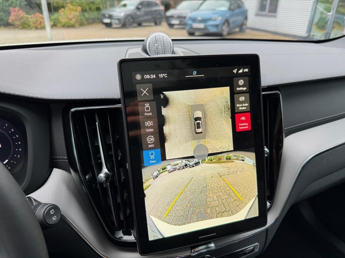 Volvo XC60 B5 AWD ULTRA -BLACK EDITION- Facelift MJ26-