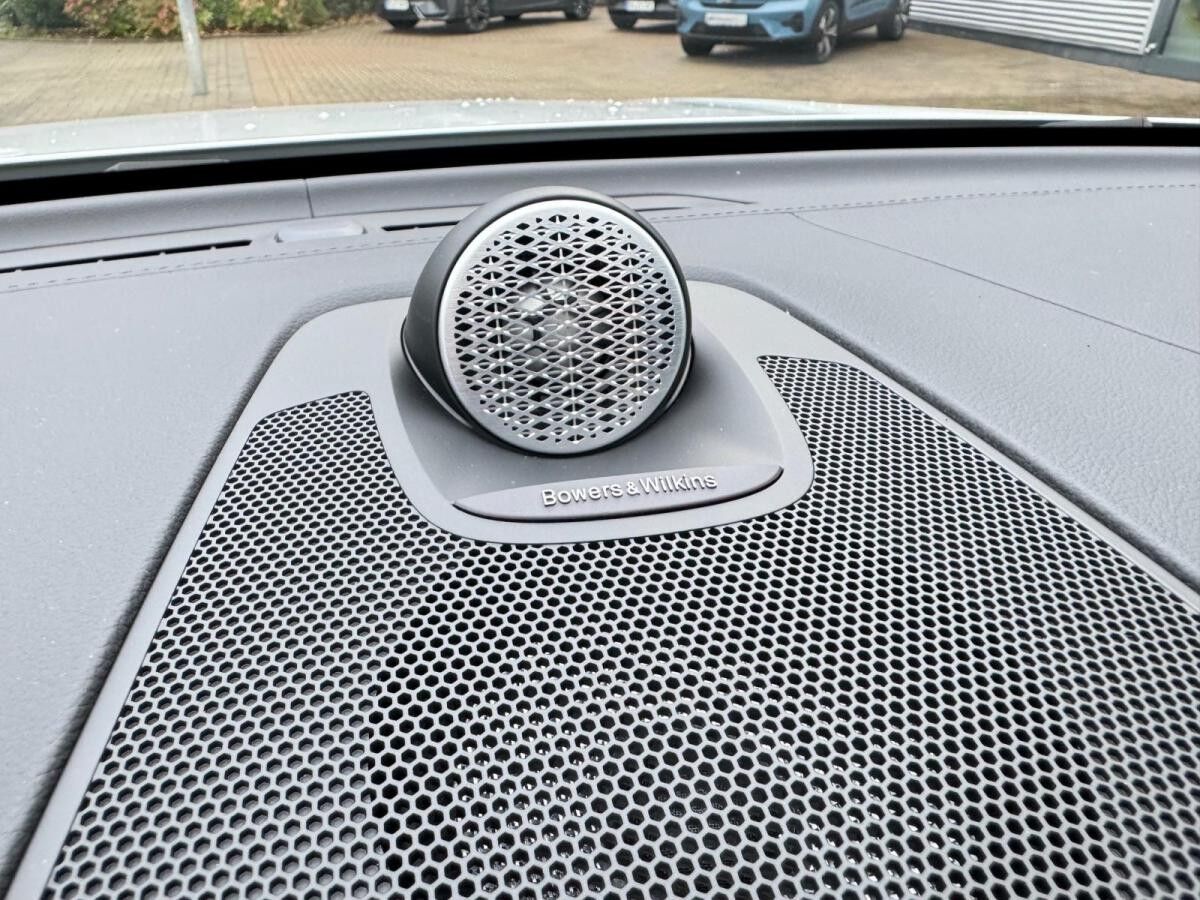 Volvo XC60 B5 AWD ULTRA -BLACK EDITION- Facelift MJ26-