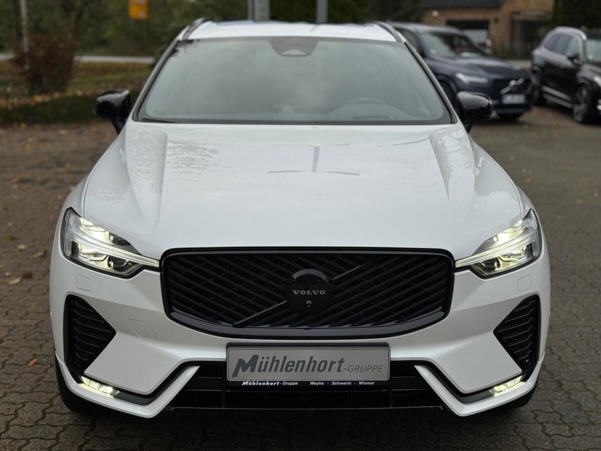 Volvo XC60 B5 AWD ULTRA -BLACK EDITION- Facelift MJ26-