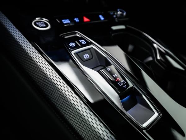 Audi A5 Avant e-hybrid advanced ACC AHK Navi Matrix