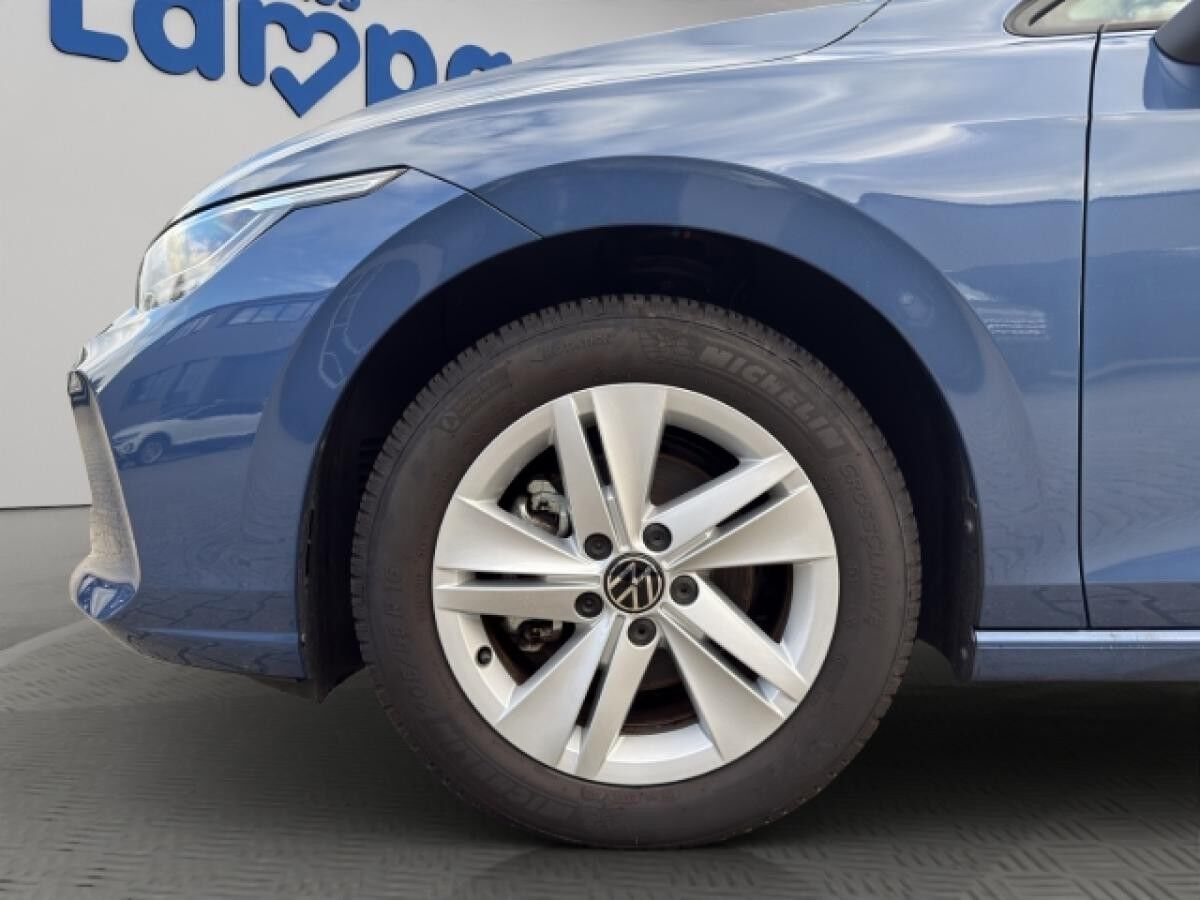 Volkswagen Golf VIII Variant Life 1.5 TSI AHK, Navi, Shzg