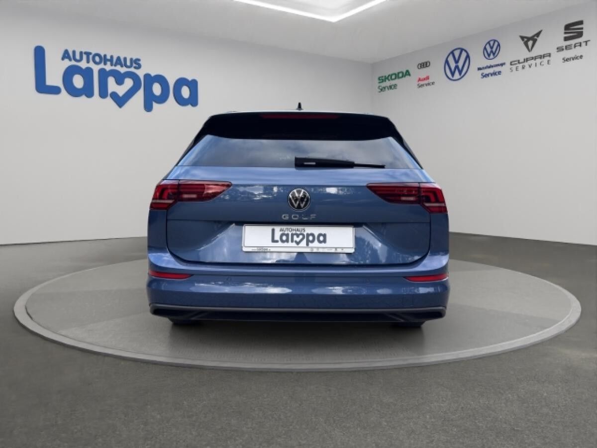 Volkswagen Golf VIII Variant Life 1.5 TSI AHK, Navi, Shzg