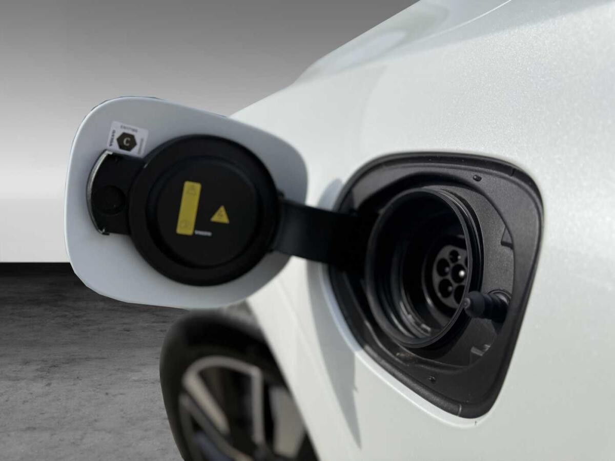 Volvo XC60 T6 Plus Dark+Neues Modell+Glasdach+Head-up