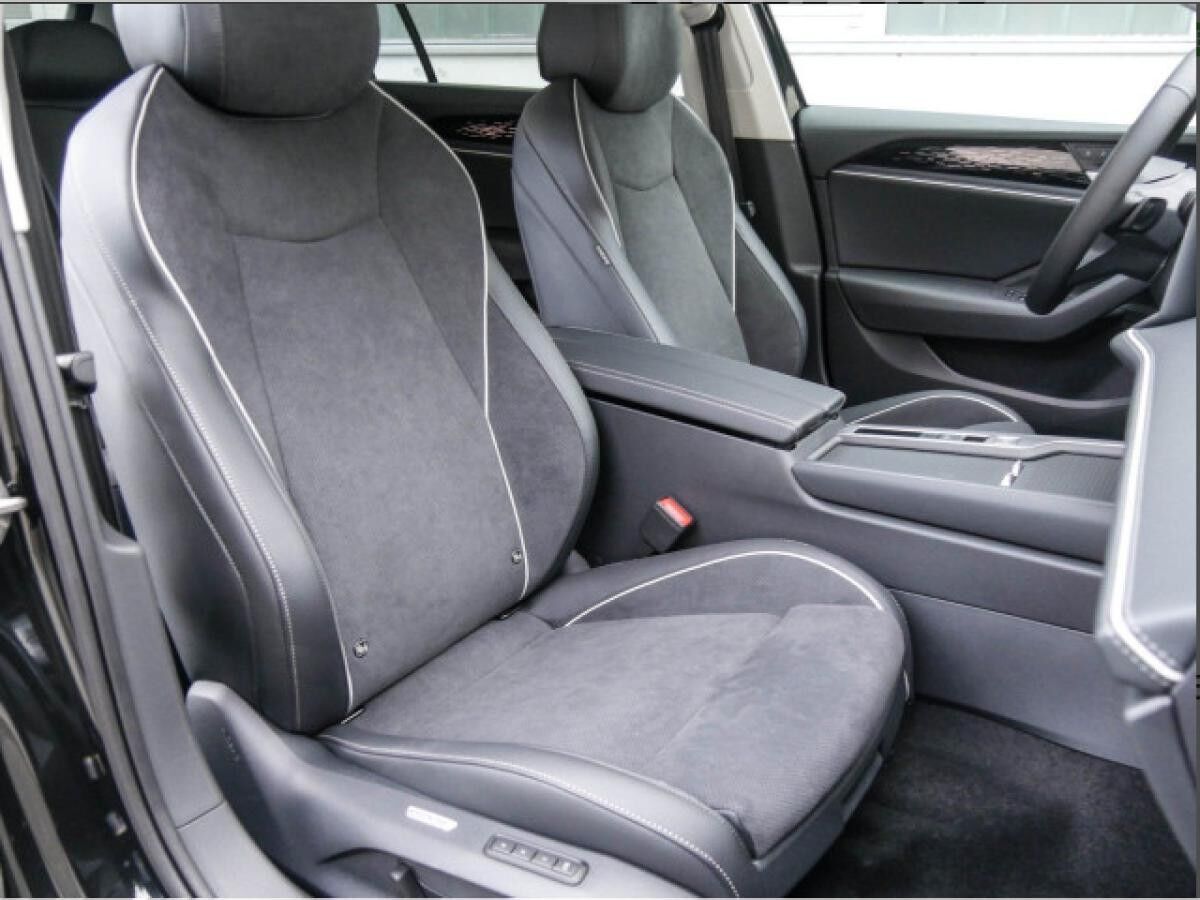 Volkswagen Passat Business 2,0 TDI 7 DSG AHK,IQ Lagerwagen !