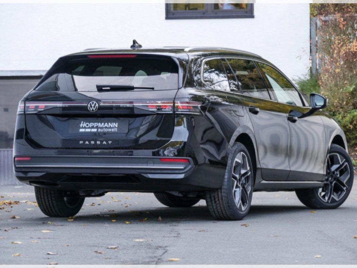 Volkswagen Passat Business 2,0 TDI 7 DSG AHK,IQ Lagerwagen !