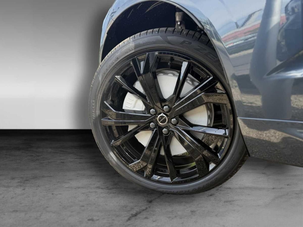 Volvo XC60 T8 Black Edition Plus AWD Plug-in Hybrid+360°+HUD+Winter
