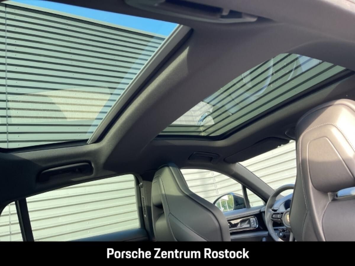 Porsche Panamera 4 E-Hybrid