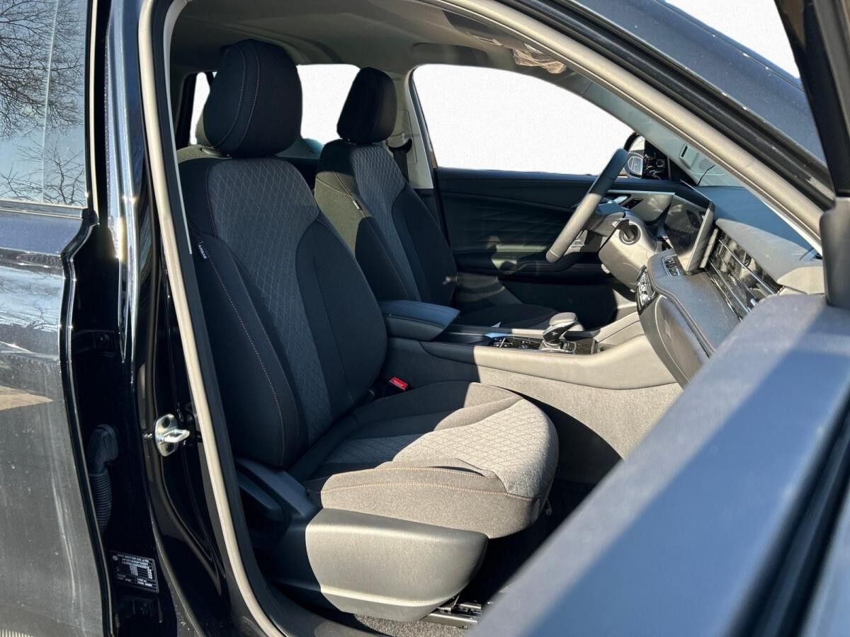 MG HS HEV+ Luxury MY25