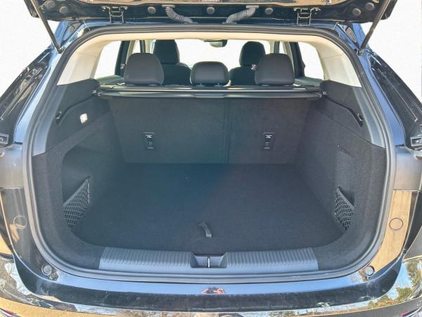 MG HS HEV+ Luxury MY25